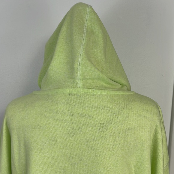 - Brand new with tags Woman’s Steve Madden hooded sweatshirt. Size XXL. - Picture 11 of 16